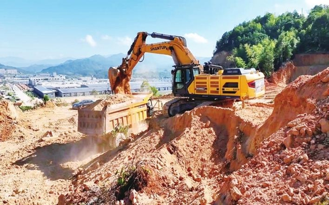 B体育：百日争渡势如虹奋楫扬帆立新功(图4)