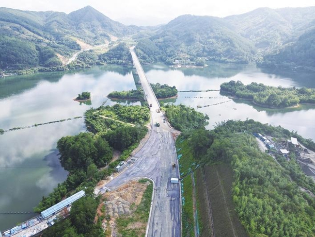 B体育：百日争渡势如虹奋楫扬帆立新功(图7)