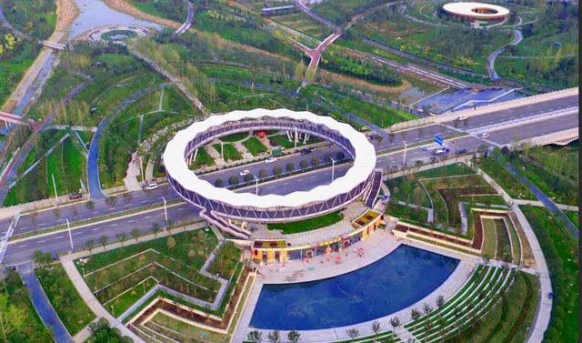 初冬吸氧跑！郑州航空港5处宝藏跑步地推荐每步皆风景(图7)