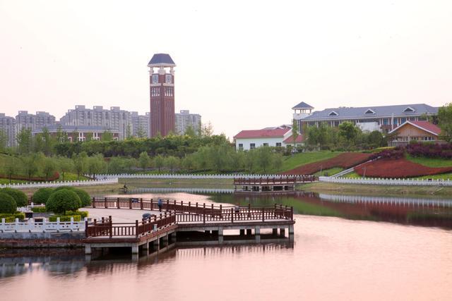 初冬吸氧跑！郑州航空港5处宝藏跑步地推荐每步皆风景(图9)