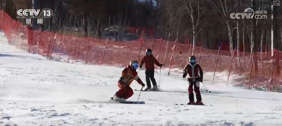 B体育：“体育+”搭台拓展新机遇、新场景“赛事引流+场景延伸+产业联动”撬动经济新引擎(图10)