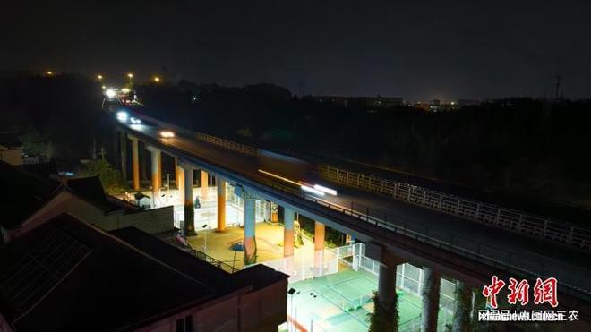 B体育：浙江丽水高速改造桥下空间交通“灰色角落”成乡村活力秀场(图1)