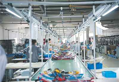 “冷资源”生出“热产业”！浙江打造南方冰雪经济新高地(图1)