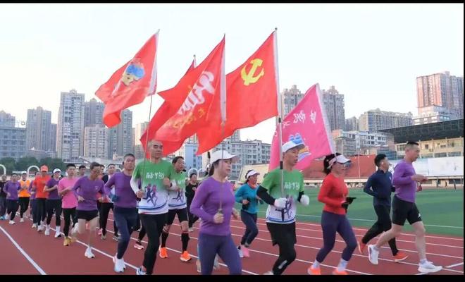 B体育：耒阳市体育馆更换全新塑胶跑道！(图11)