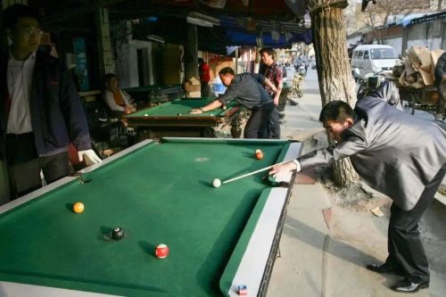 一年新开40000家市场规模突破千亿：被嫌弃的县城“土味”运动为何又火了？(图1)