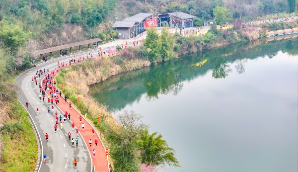 山水相依好风光2026重庆铜梁马拉松3月15日鸣枪开跑(图2)