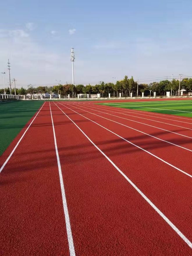 B·sport（中国体育）：塑胶跑道施工流程丨塑胶跑道怎么进行科学铺设？(图3)