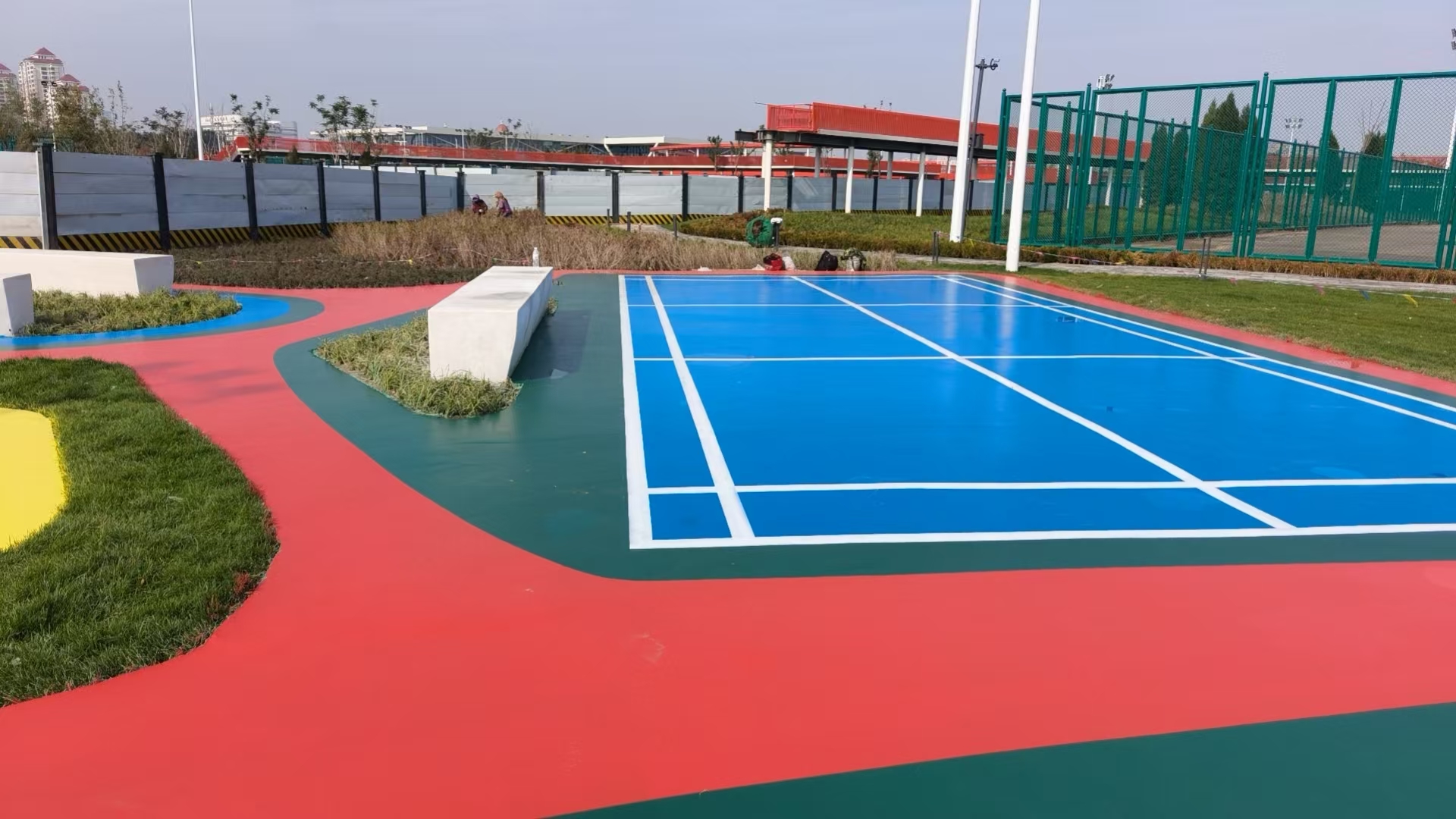 B体育：2026年公园塑胶跑道服务商综合能力评估与选择指南(图1)